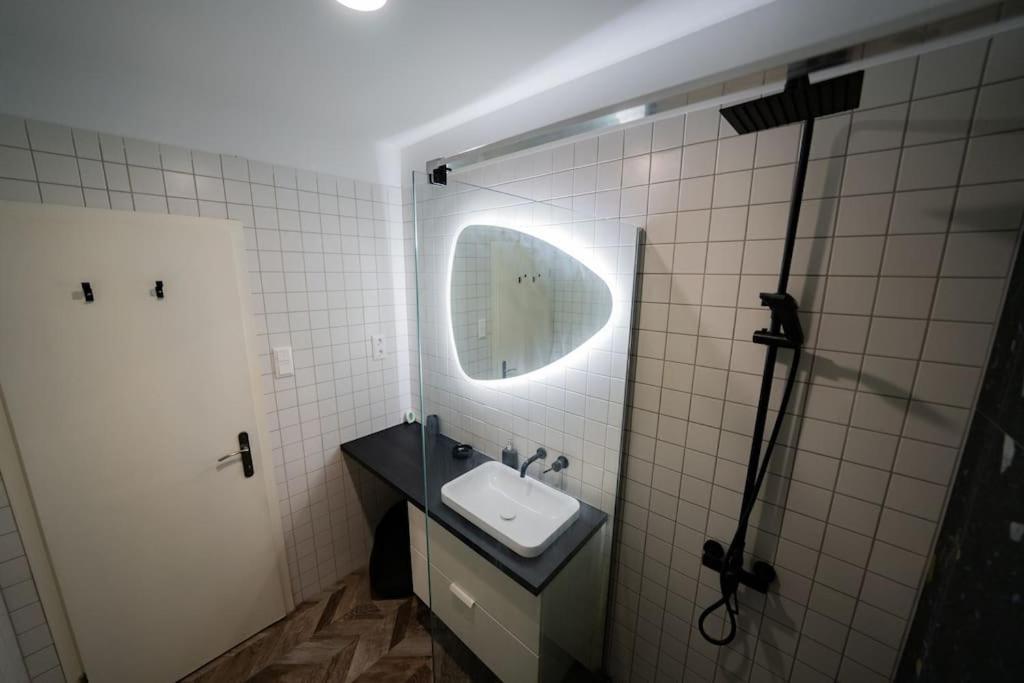 Apartment Designer Flat Heart Of The City